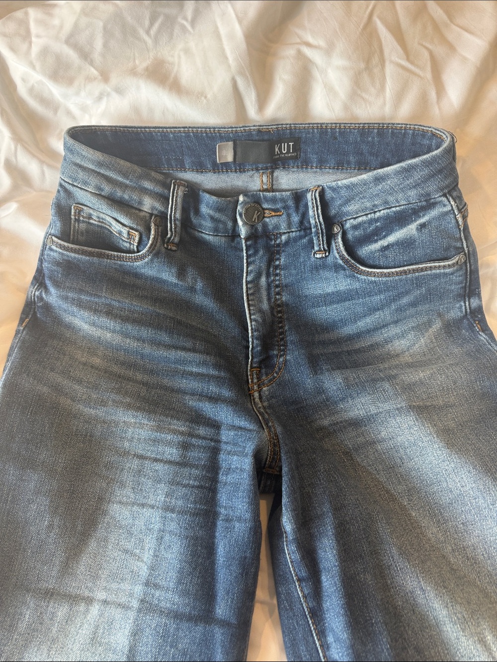 Kut from the Kloth Meg Fab Ab Wide-Leg Jeans - 28” inseam - Picture 5 of 9